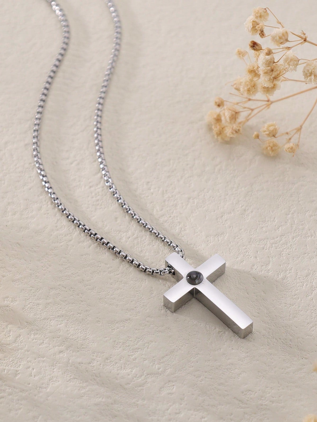 18K Gold Plated Photo Necklace – Personalized Picture Pendant Gift