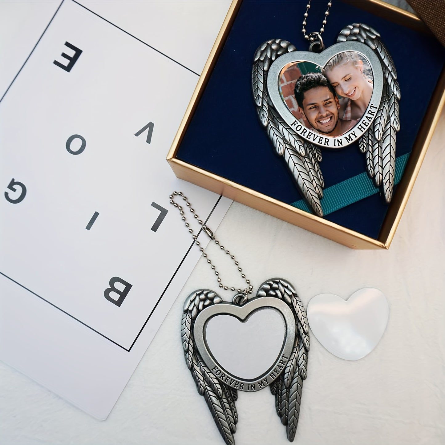 Customized Angel Wing Keychain – Personalized Photo Pendant Gift